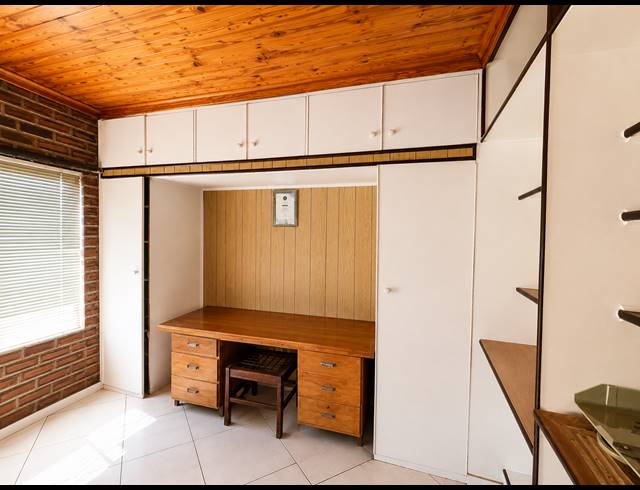 3 BEDROOM HOUSE FOR SALE IN BOLTONWOLD